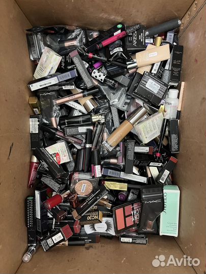 Люксовая косметика в ассортименте оригинал
