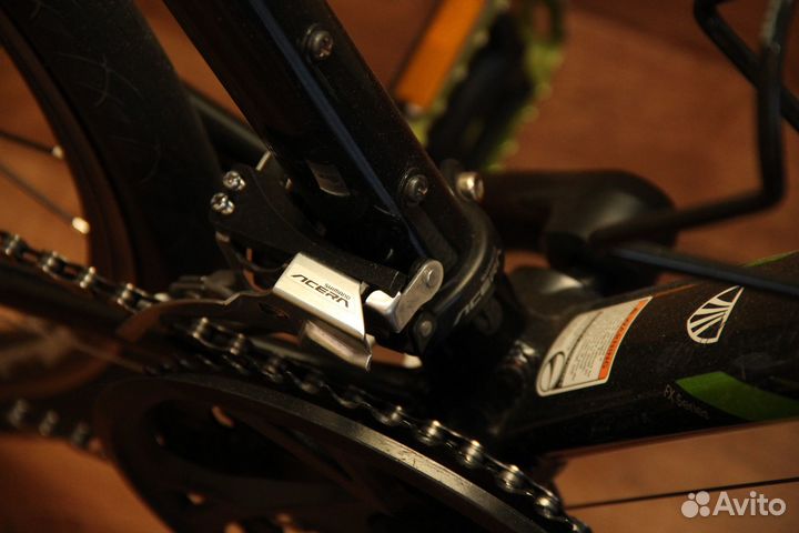Велосипед Trek 14 7.3 FX20 black titane hrb 700c