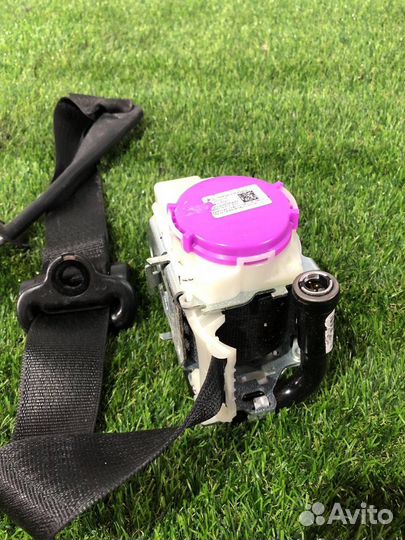 Ремень безопасности передний левый Ford Mustang 6