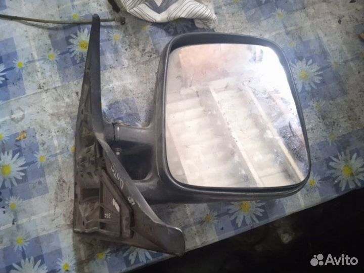 Зеркало заднего вида боковое правое Volkswagen