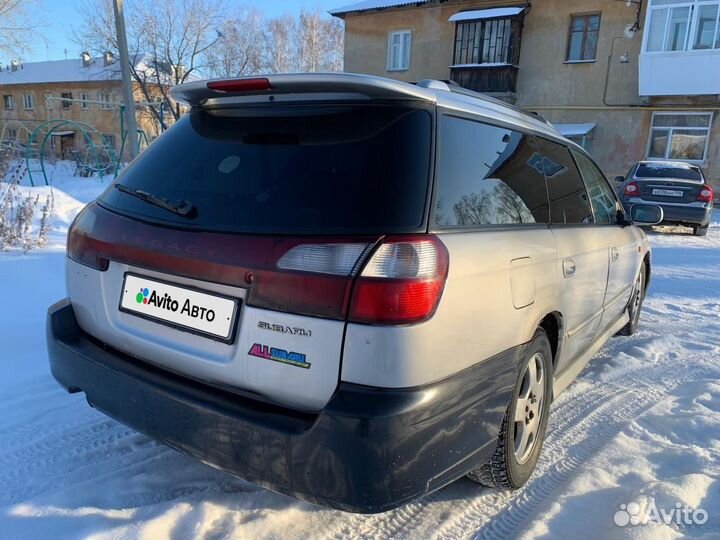 Subaru Legacy 2.0 AT, 2001, 230 300 км