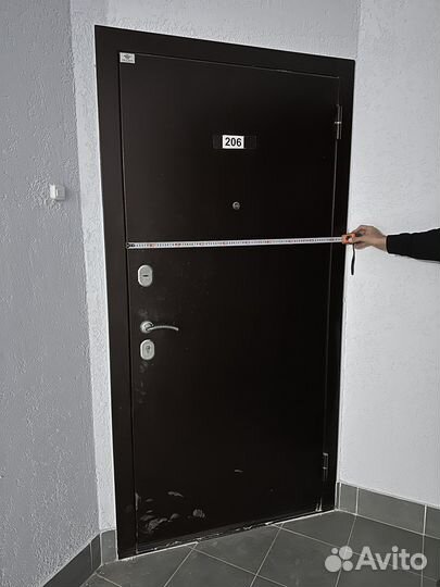 Дверь входная металлическая