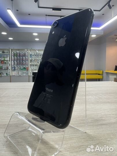 iPhone Xr, 64 ГБ