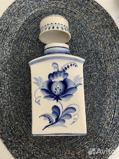 Фарфоровая посуда гжель