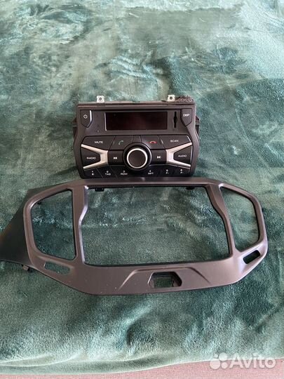 Магнитола LADA Vesta