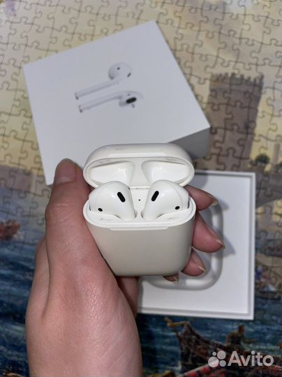 Беспроводные наушники apple airpods