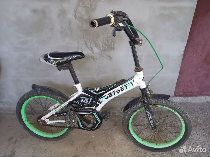 Детский велосипед 16