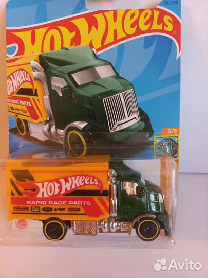 Машинки hotwheels грузовик