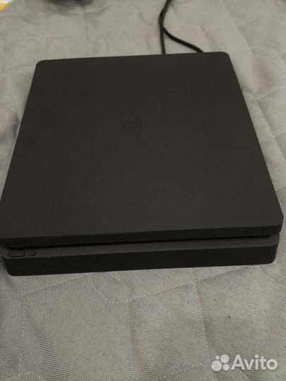 Sony playstation 4 slim