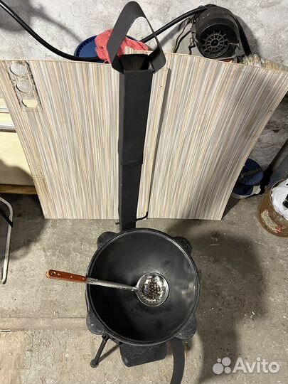 Новый комплект Казан чугунный с печкой