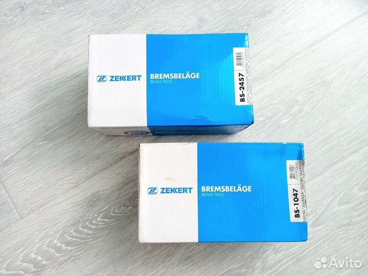 Тормозные колодки BS-1047 BS-2457 Zekkert новые