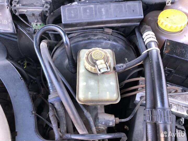 Вакуум тормозной Opel Astra F