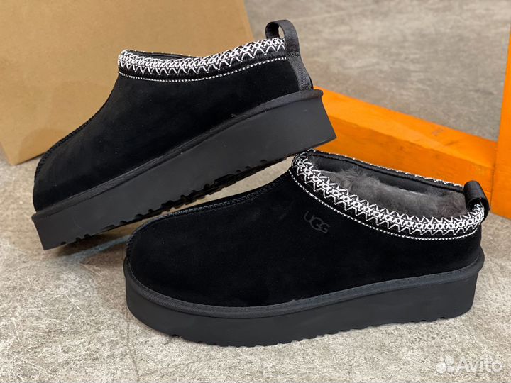 UGG Tazz Platform Black