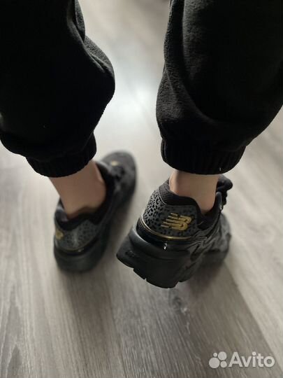 Кроссовки женские 38 размер