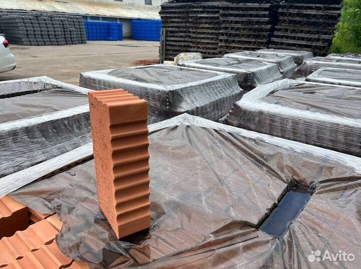 Кирпич в Москве с доставкой