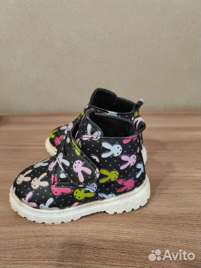 Ботинки демисезонные для девочки 21 размер