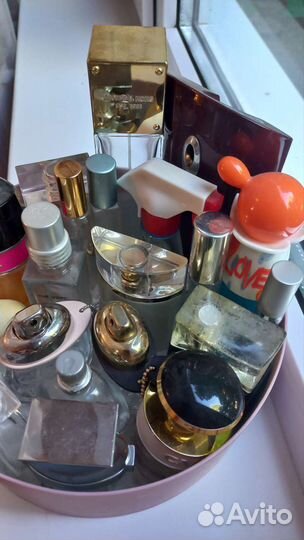 Пустые флаконы от парфюма