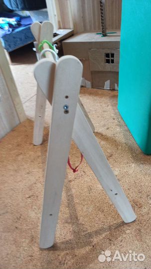 Стойка монтессори для малышей бесплатно