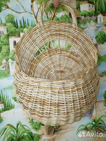 Плетёная корзина ручной работы