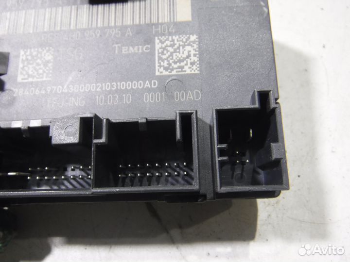 Блок комфорта задней двери Audi A8 D4 4H