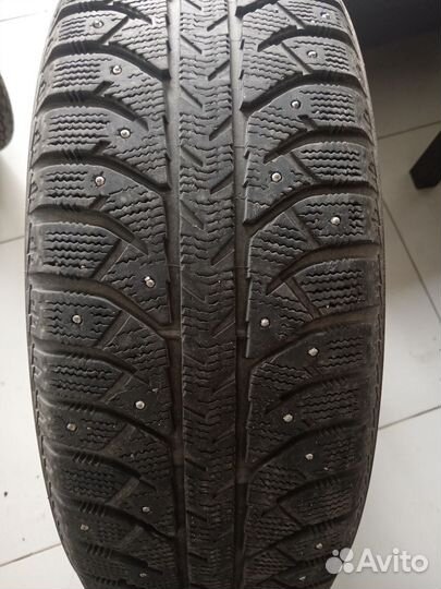 Bridgestone Ice Cruiser 7000 225/65 R17 106T