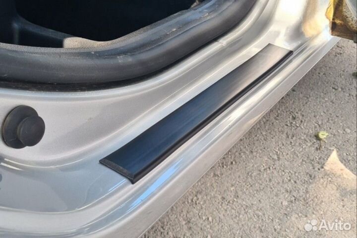 Эластичные накладки в проем дверей Ларгус