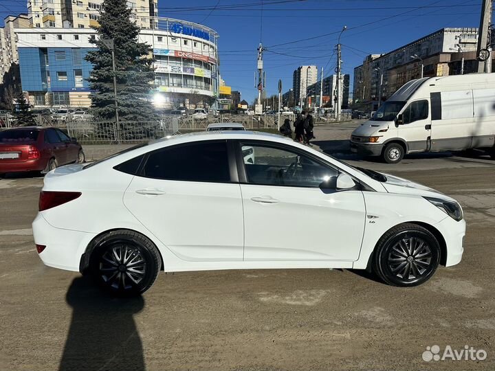 Hyundai Solaris 1.6 AT, 2015, 130 867 км