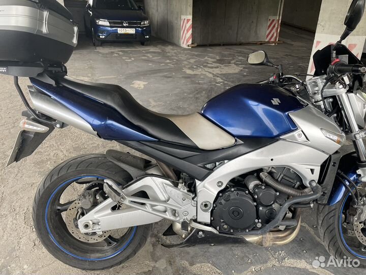 Suzuki gsr600