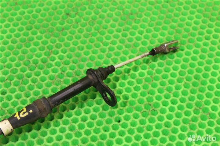 Тросик ручного тормоза задний Nissan Fuga Y51