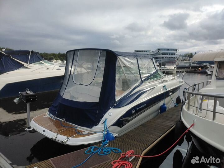 Каютный круизный катер Crownline 270 CR