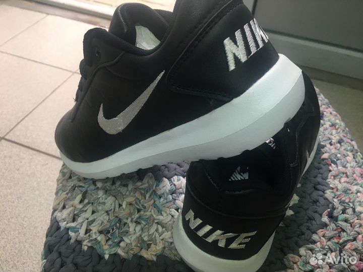 Кроссовки nike