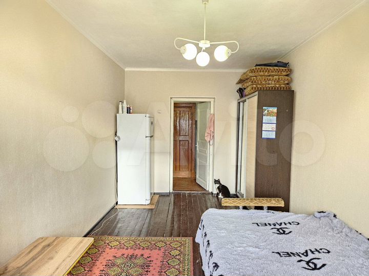 Комната 17 м² в 6-к., 3/3 эт.