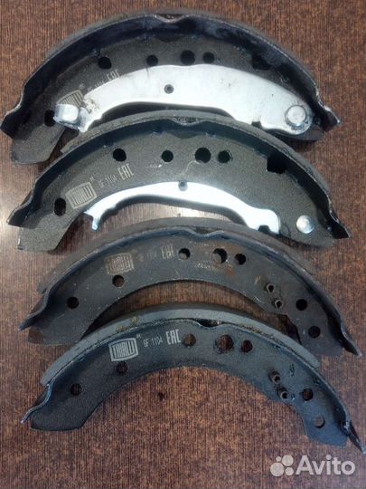 Колодки на Mitsubishi Colt, ролик грм Ваз 2112