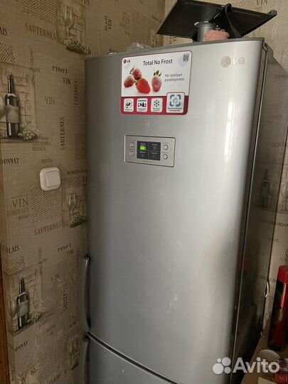 Холодильник LG