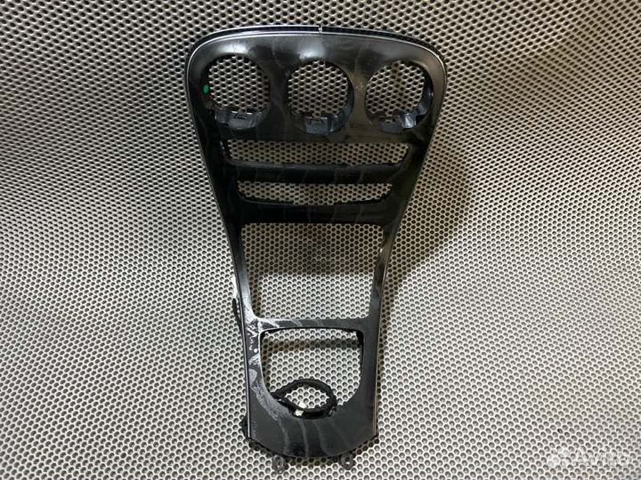 Накладка декоративная Mercedes-Benz Glc-Class X253