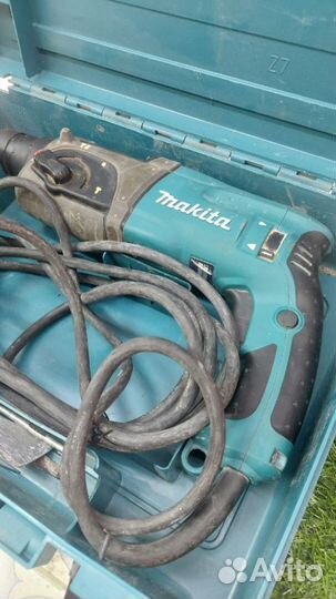 Перфоратор Makita HR2470