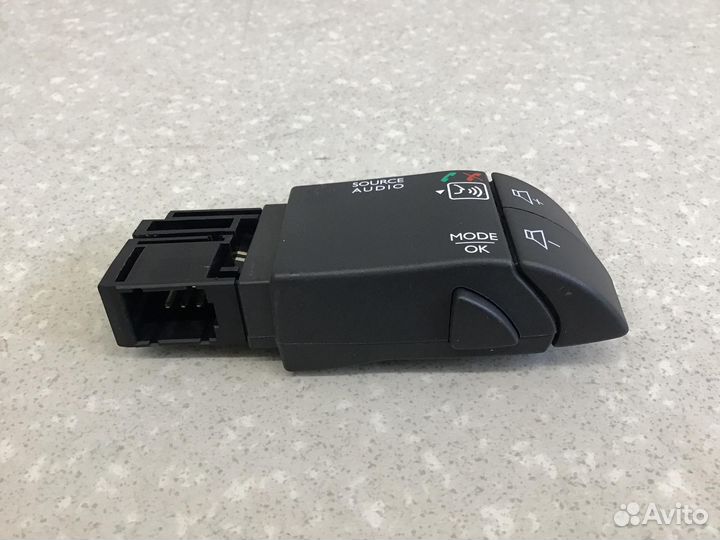 Кнопка многофункциональная Nissan Terrano III (D10