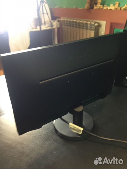 Монитор philips 193v5l