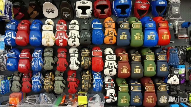 Боксерские перчатки