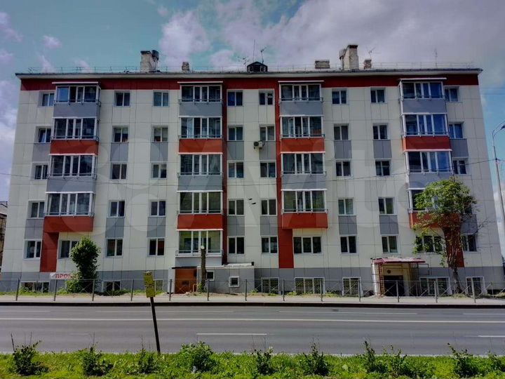 2-к. квартира, 42 м², 1/5 эт.