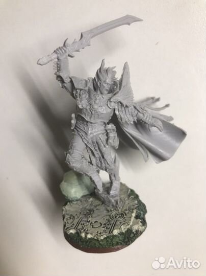 Warhammer 40000 миниатюра примарх фулгрим