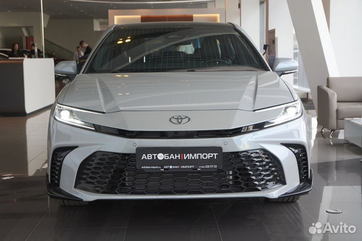 Toyota Camry 2.0 CVT, 2024