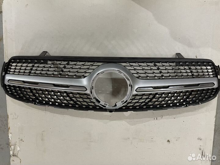 GLC C253 Coupe решетка радиатора