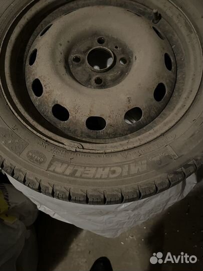 Комплект зимних колес r15