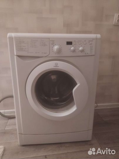 Стиральная машина автомат