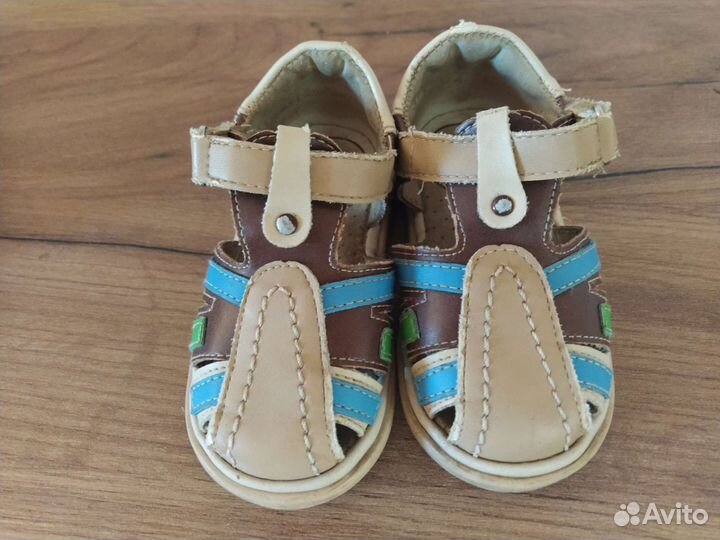 Сандали детские