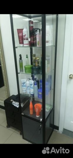 Стеклянная витрина напольная бу