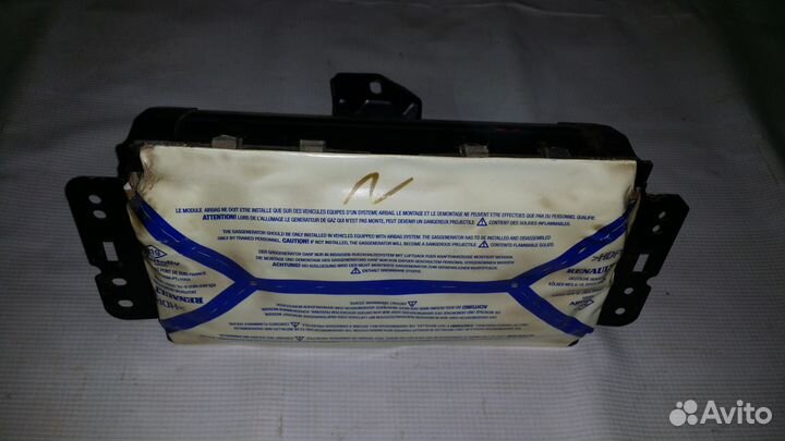 Подушка безопасности Рено Меган 2