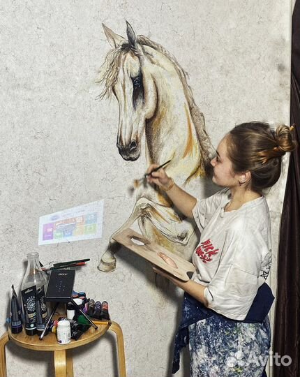 Художественная, графическая роспись стен