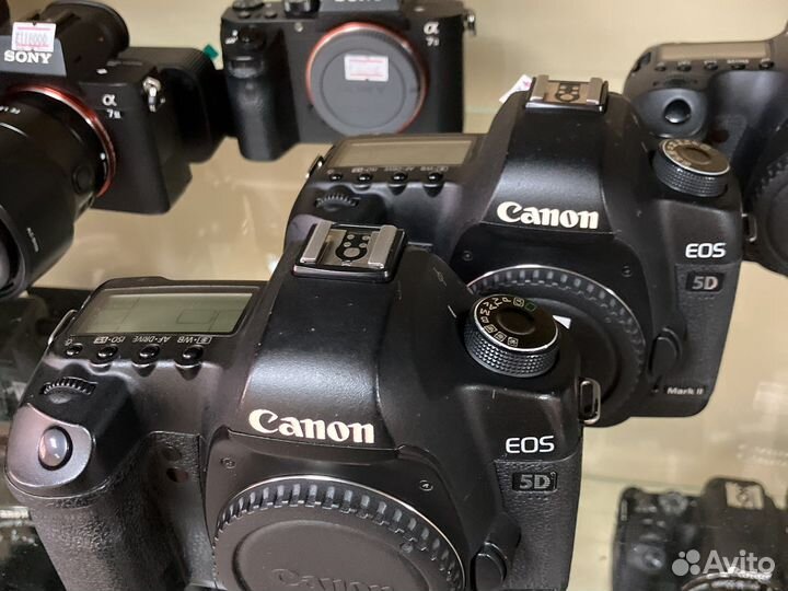 Зеркальный фотоаппарат Canon 5d mark ll